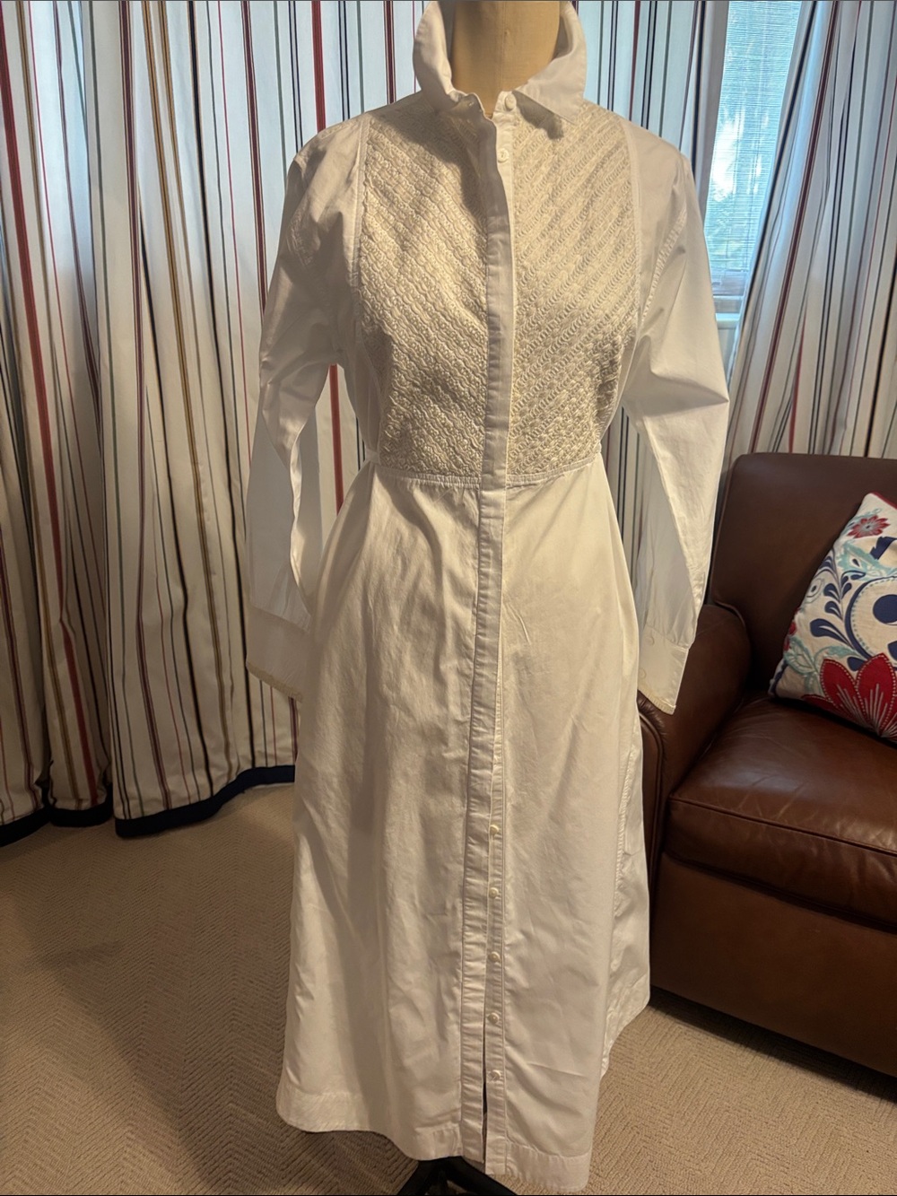 Elegant White Maxi Shirt Dress with Textured Bodice